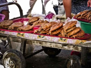 Samarcanda-mercato-pesce-fritto