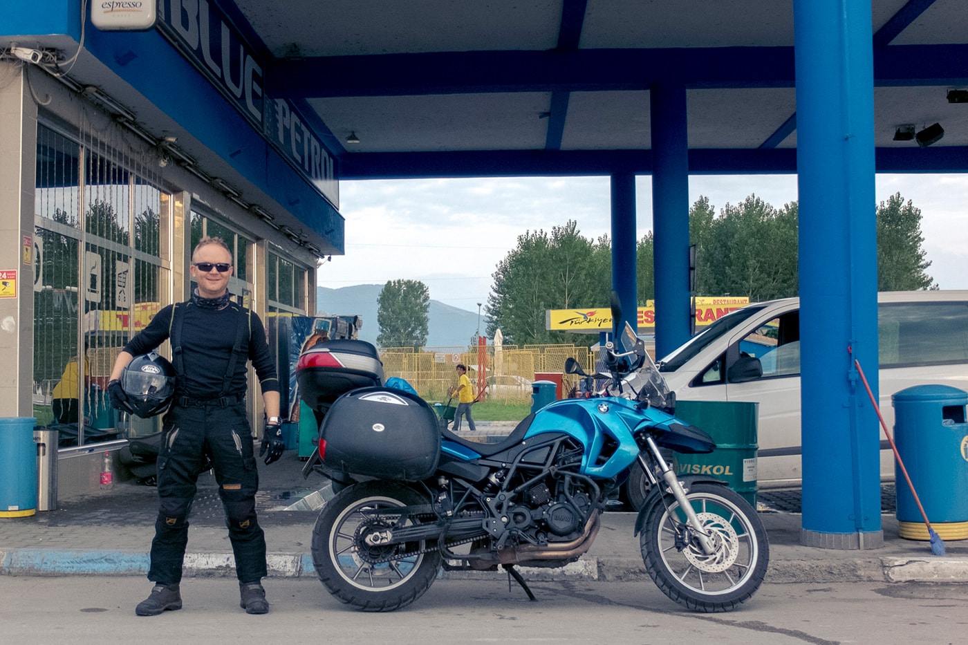 balcani-in-moto-uomo-mezzo-polonia
