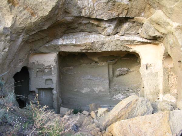 Davit-Gareja-celle-rupestri-monastero